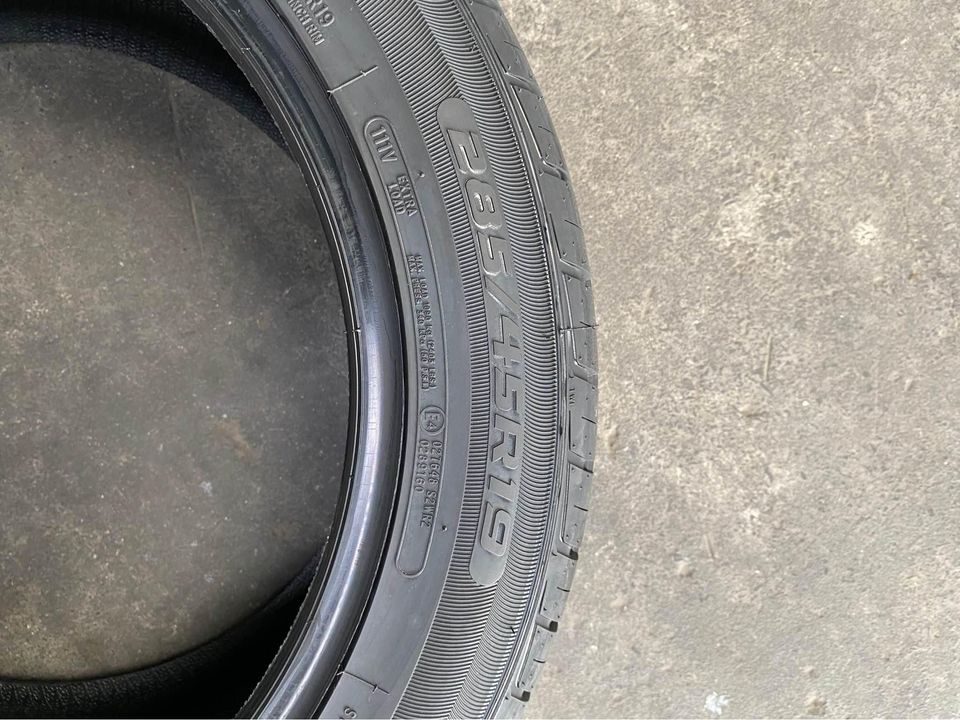 285/45R19 Austone SP-303 Tyre