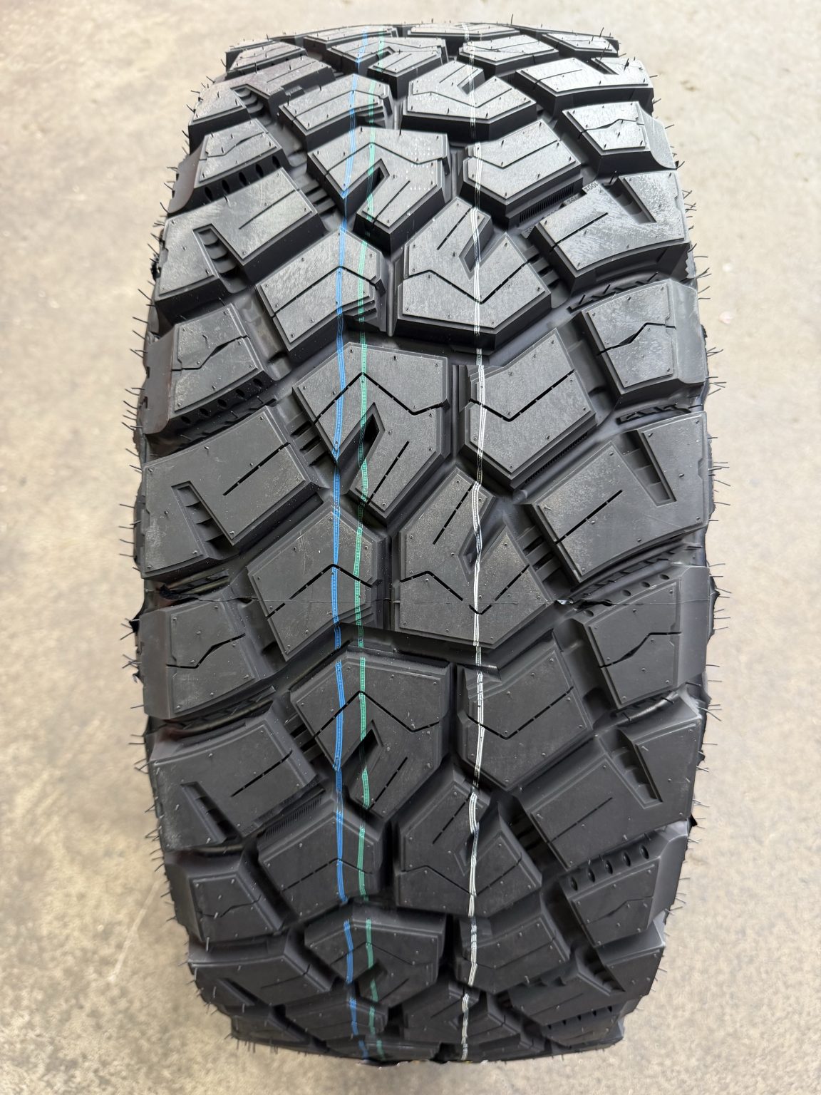 265/70R16 Tesche Ridgeblade X/RT Tyre (Winner of 2025 German Red Dot Award)