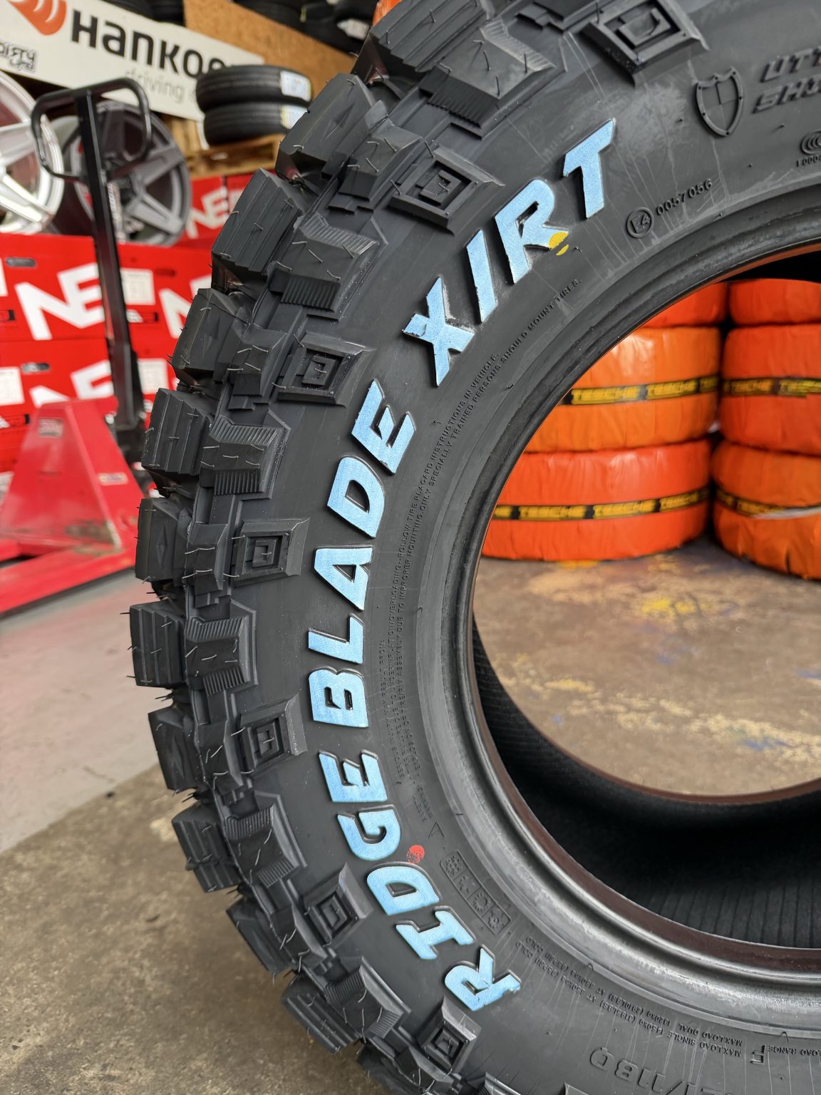 265/70R16 Tesche Ridgeblade X/RT Tyre (Winner of 2025 German Red Dot Award)