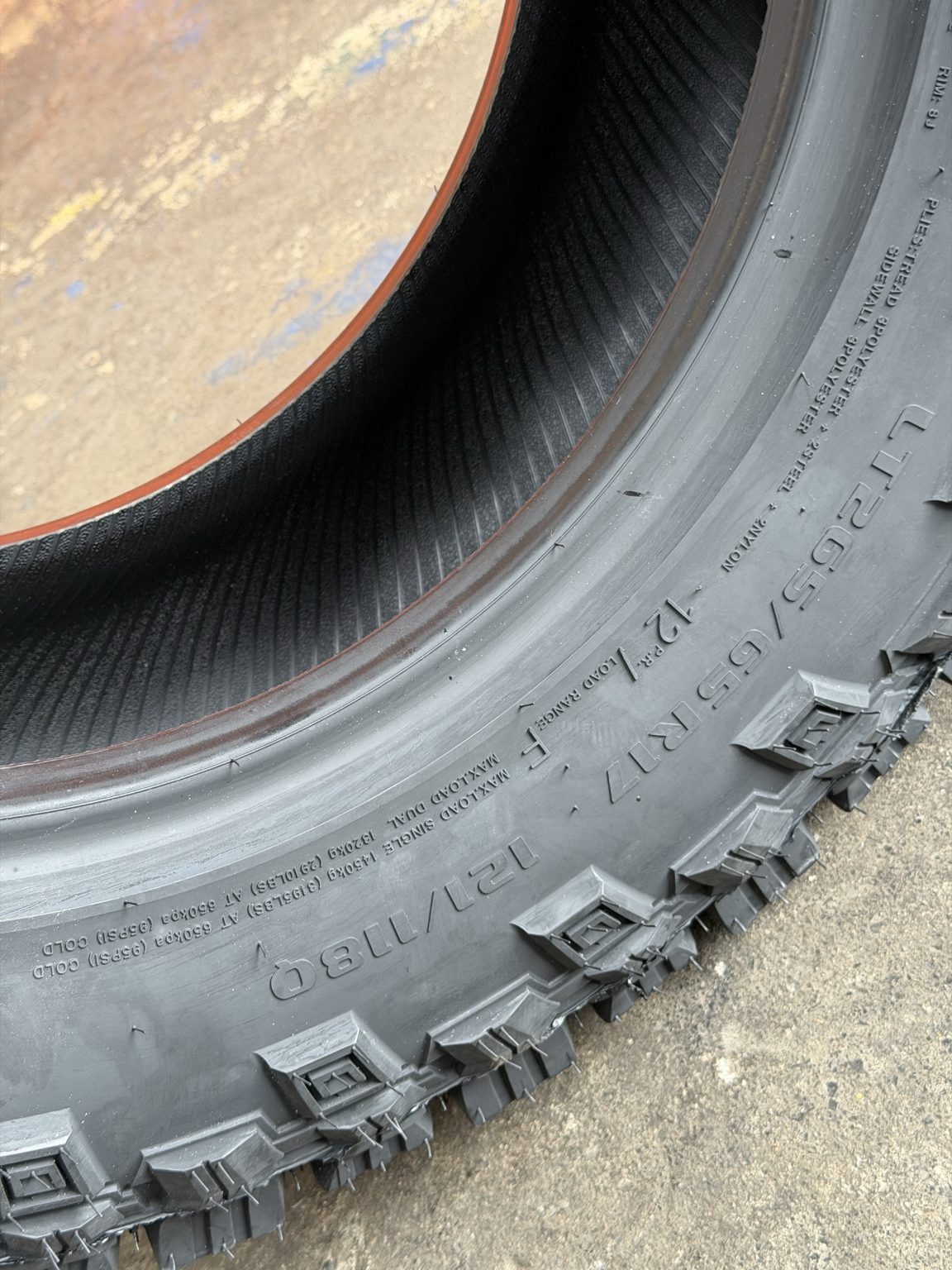265/65R17 Tesche Ridgeblade X/RT Tyre (Winner of 2025 German Red Dot Award)