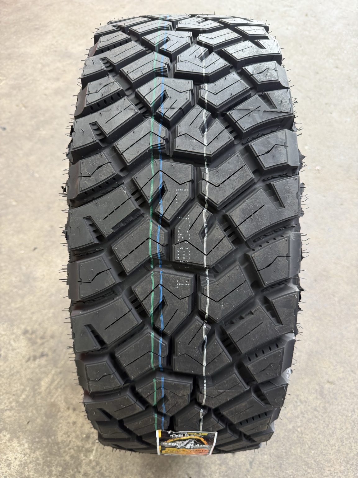 285/70R17 Tesche Ridgeblade X/RT Tyre (Winner of 2025 German Red Dot Award)