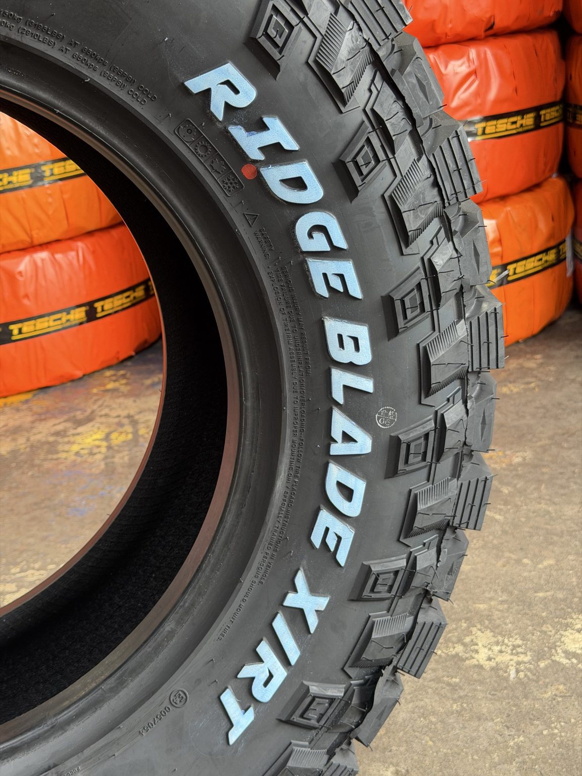 285/70R17 Tesche Ridgeblade X/RT Tyre (Winner of 2025 German Red Dot Award)