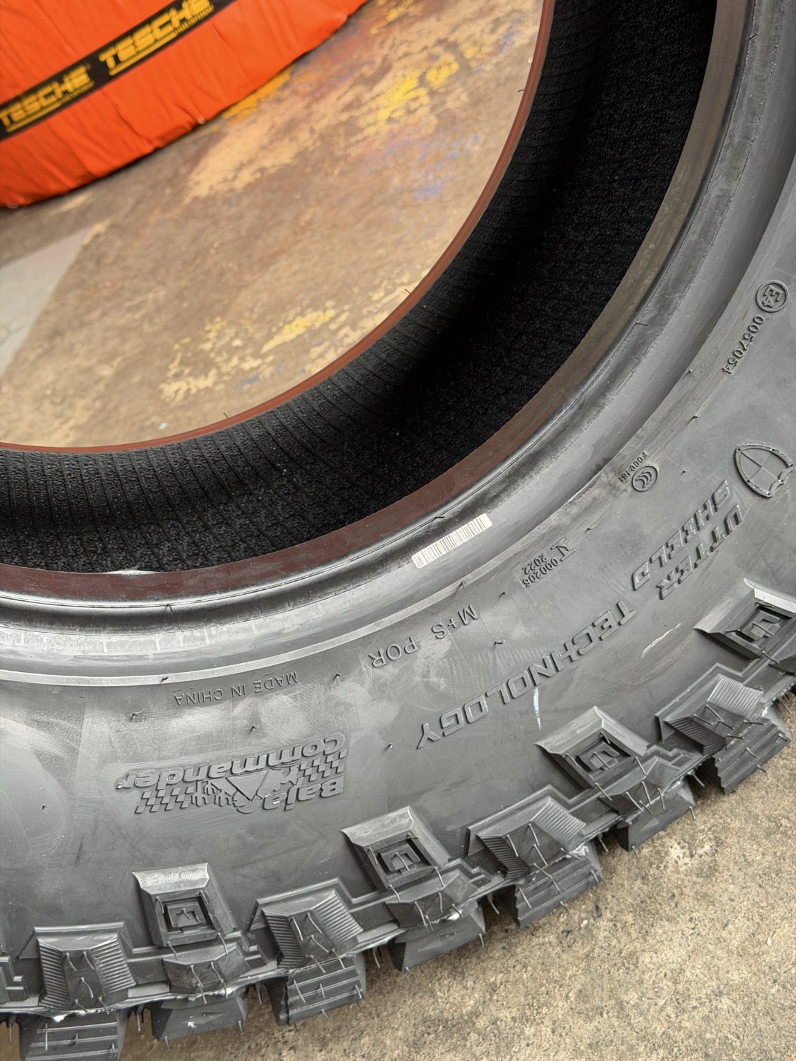 285/70R17 Tesche Ridgeblade X/RT Tyre (Winner of 2025 German Red Dot Award)