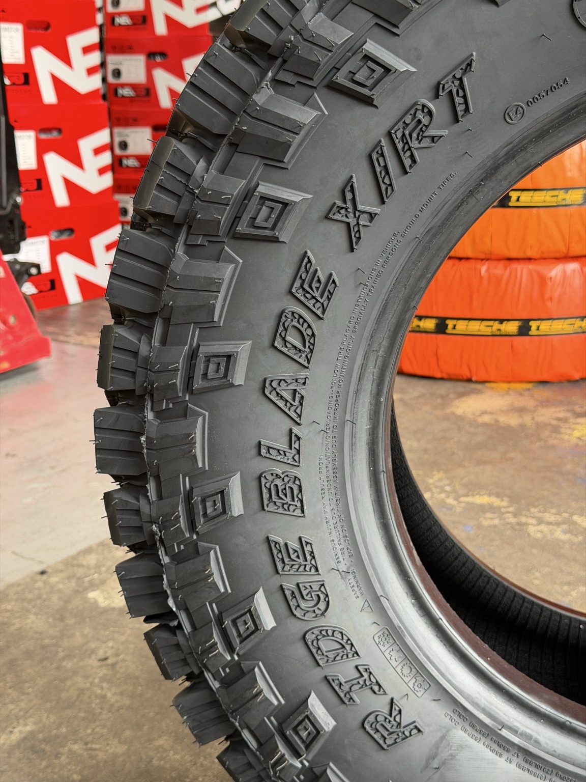 285/70R17 Tesche Ridgeblade X/RT Tyre (Winner of 2025 German Red Dot Award)
