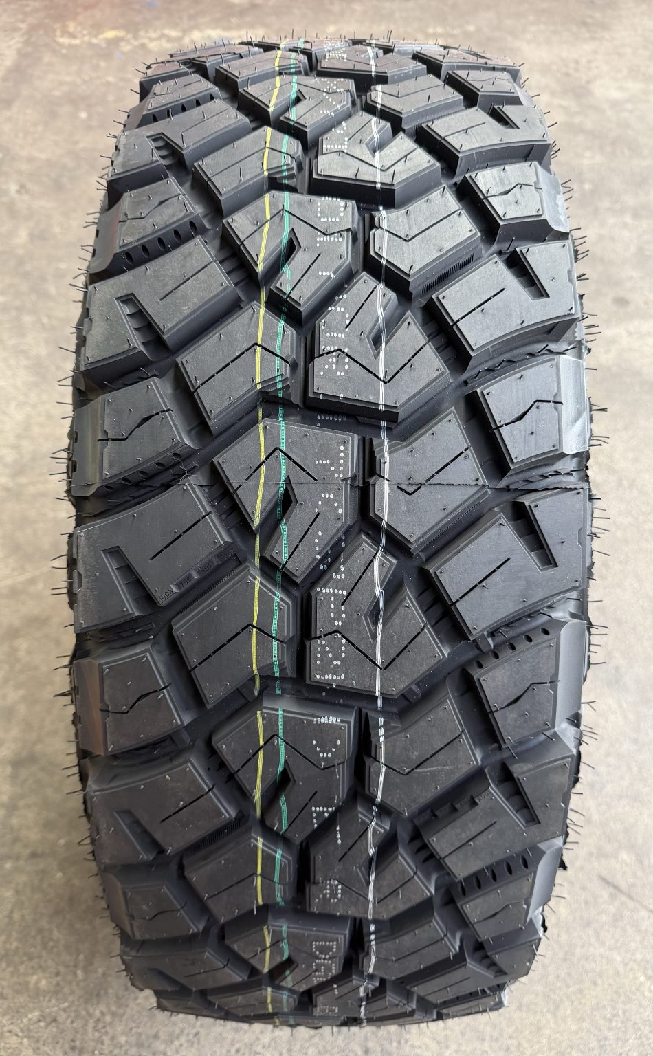 265/70R17 Tesche Ridgeblade X/RT Tyre (Winner of 2025 German Red Dot Award)