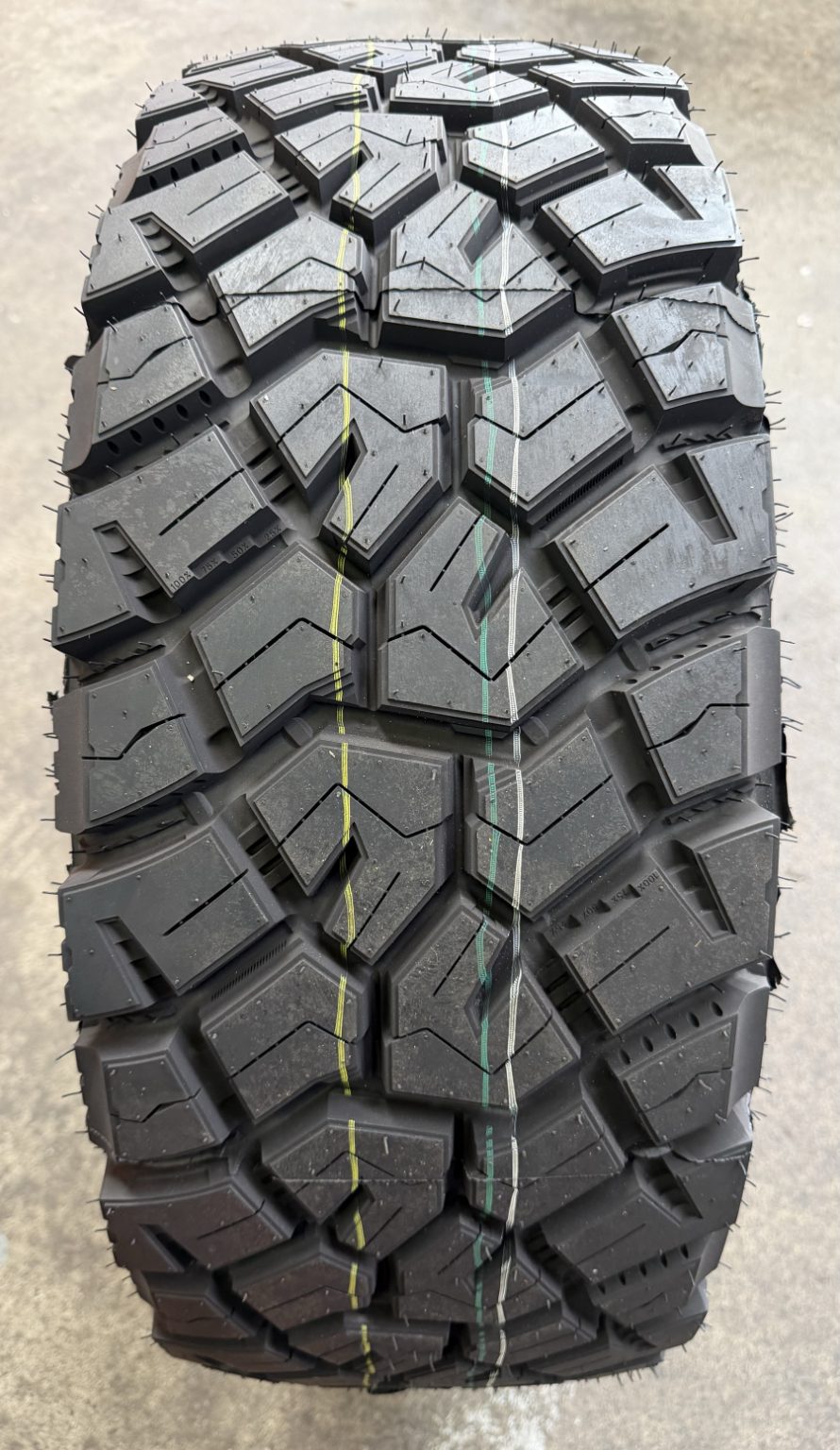265/60R18 Tesche Ridgeblade X/RT Tyre (Winner of 2025 German Red Dot Award)