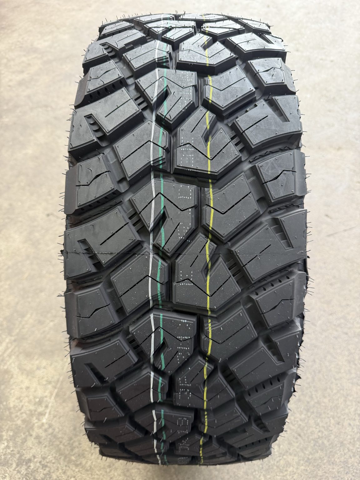 265/60R18 Tesche Ridgeblade X/RT Tyre (Winner of 2025 German Red Dot Award)