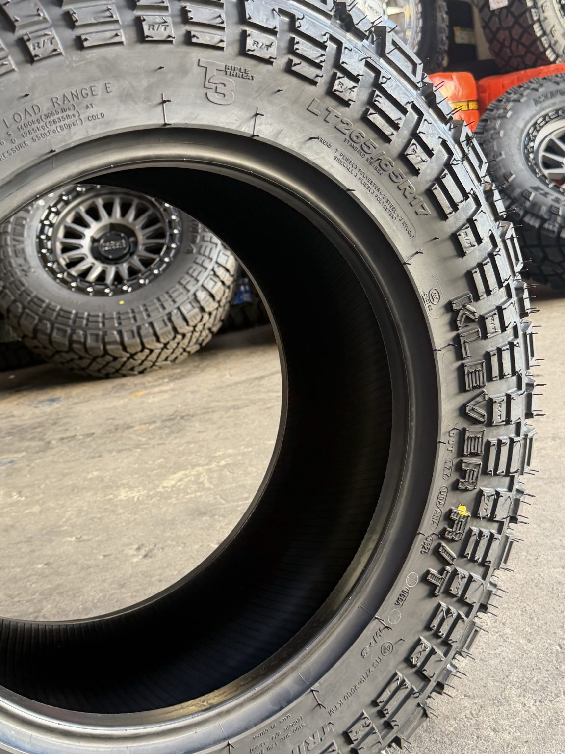 265/65R17 Kenda Klever KR601 R/T Tyre