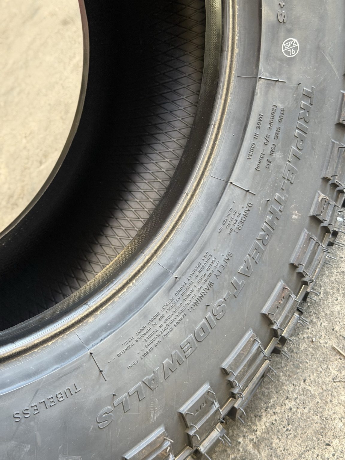 285/70R17 Kenda Klever KR601 R/T Tyre