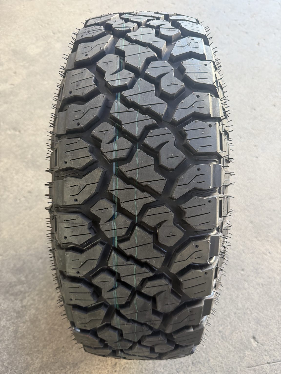 265/75R16 Kenda Klever KR601 R/T Tyre