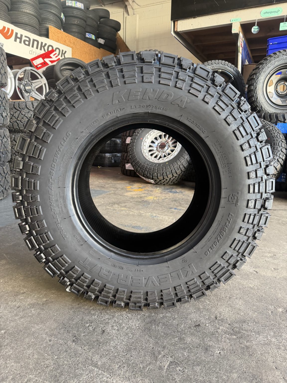 265/75R16 Kenda Klever KR601 R/T Tyre
