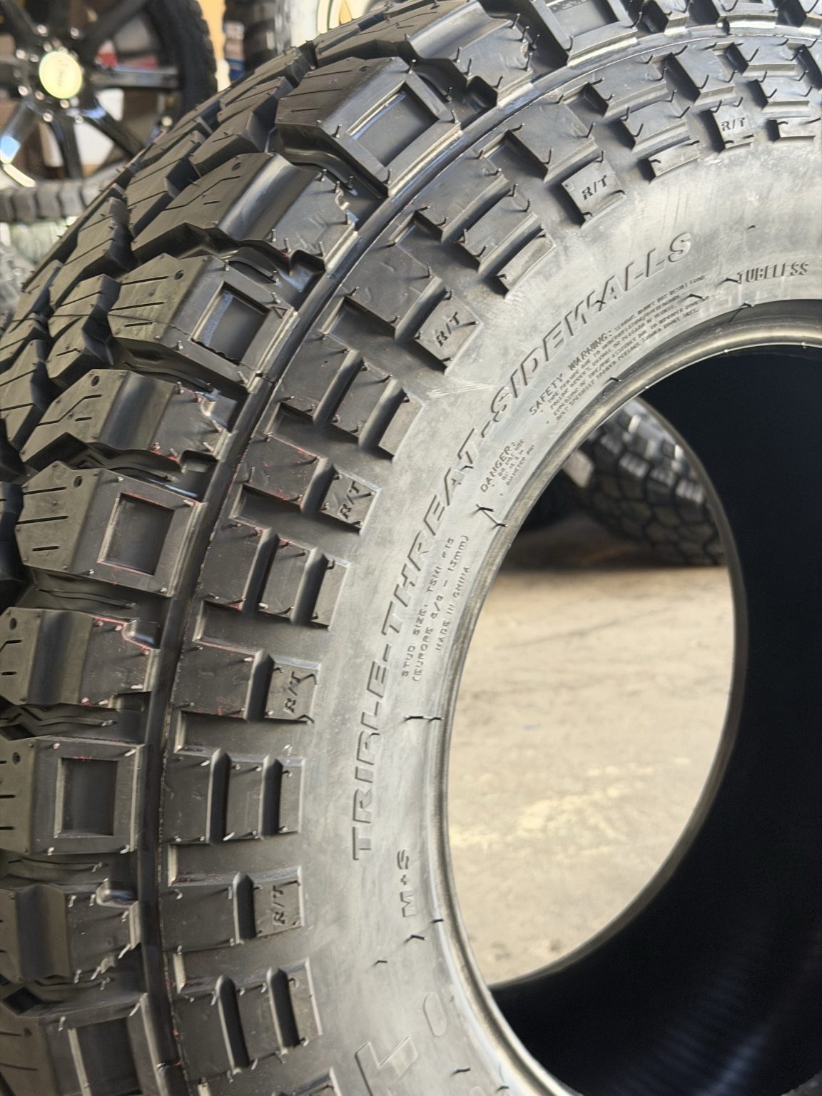 265/75R16 Kenda Klever KR601 R/T Tyre