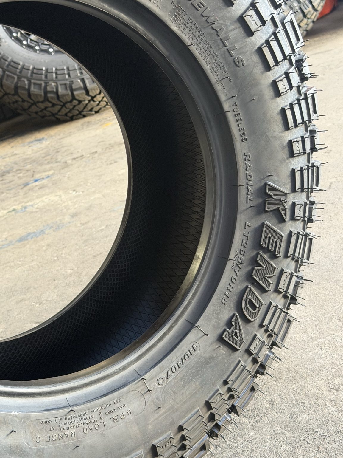 265/70R16 Kenda Klever KR601 R/T Tyre