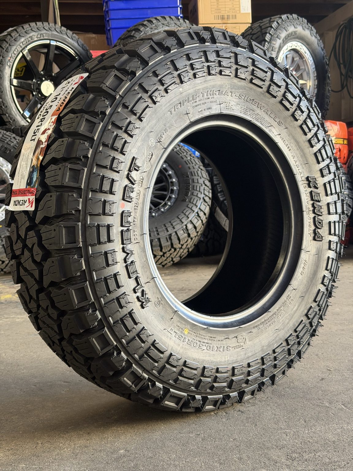 31x10.5R15 Kenda Klever KR601 R/T Tyre
