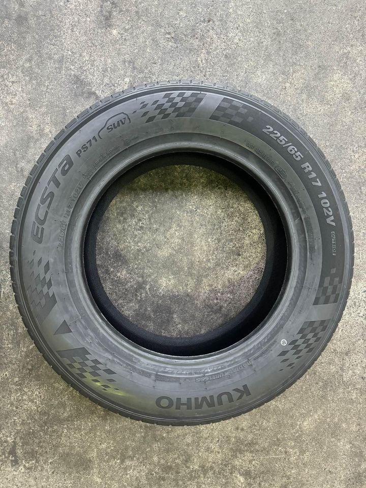 225/65R17 Kumho Ecsta PS71 SUV Tyre – High-Performance Grip | Lowest Price NZ