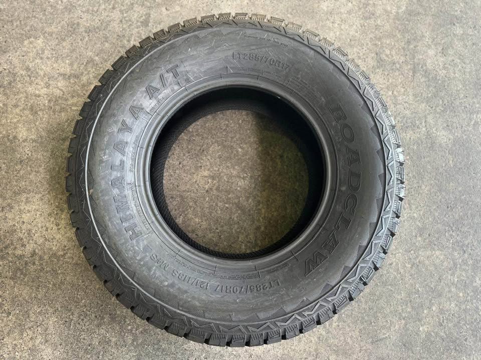 285/70R17 ROADCLAW HIMALAYA ALL TERRAIN TYRE- CLEARANCE SALE