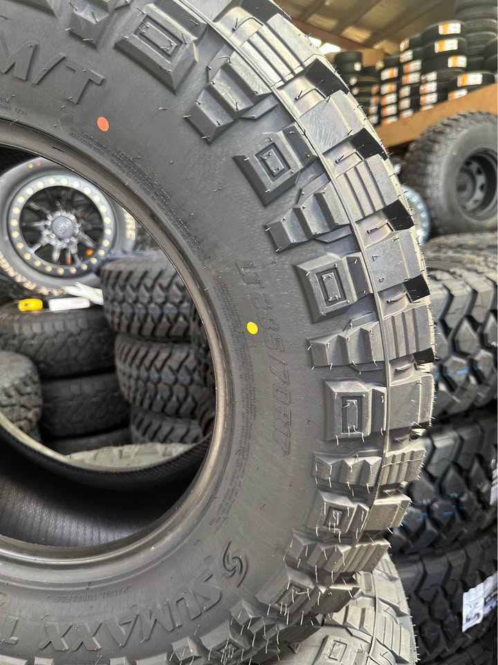 285/70R17 Sumaxx Max Explorer M/T Tyre