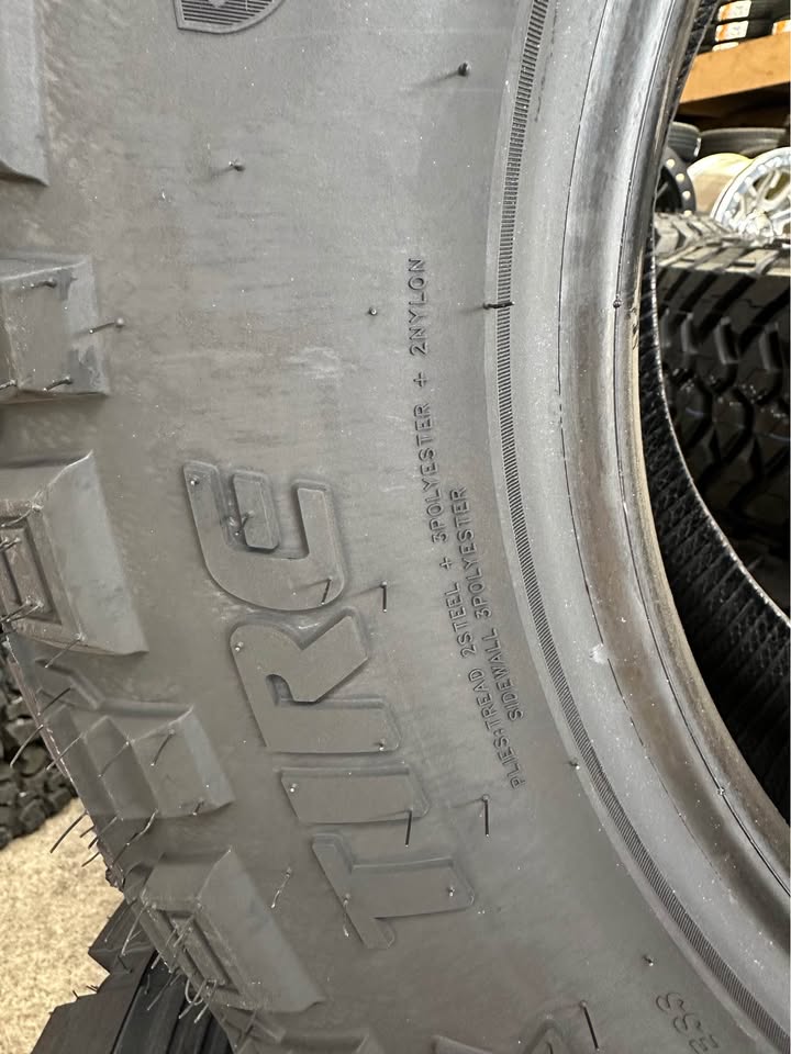 285/70R17 Sumaxx Max Explorer M/T Tyre