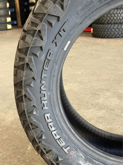 275/55R20 Venom Power Terra Hunter X/T2 Tyre