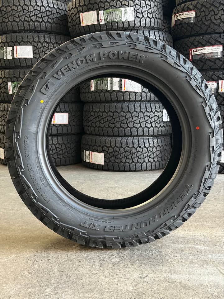 275/55R20 Venom Power Terra Hunter X/T Tyre