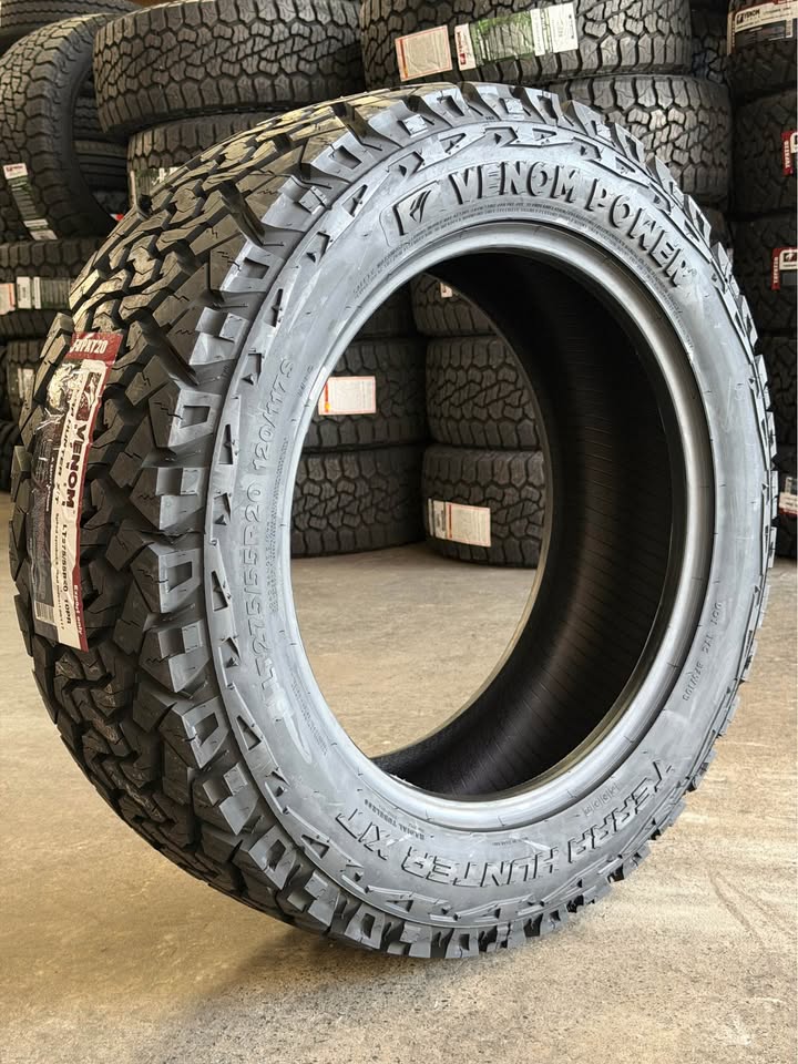 275/55R20 Venom Power Terra Hunter X/T Tyre